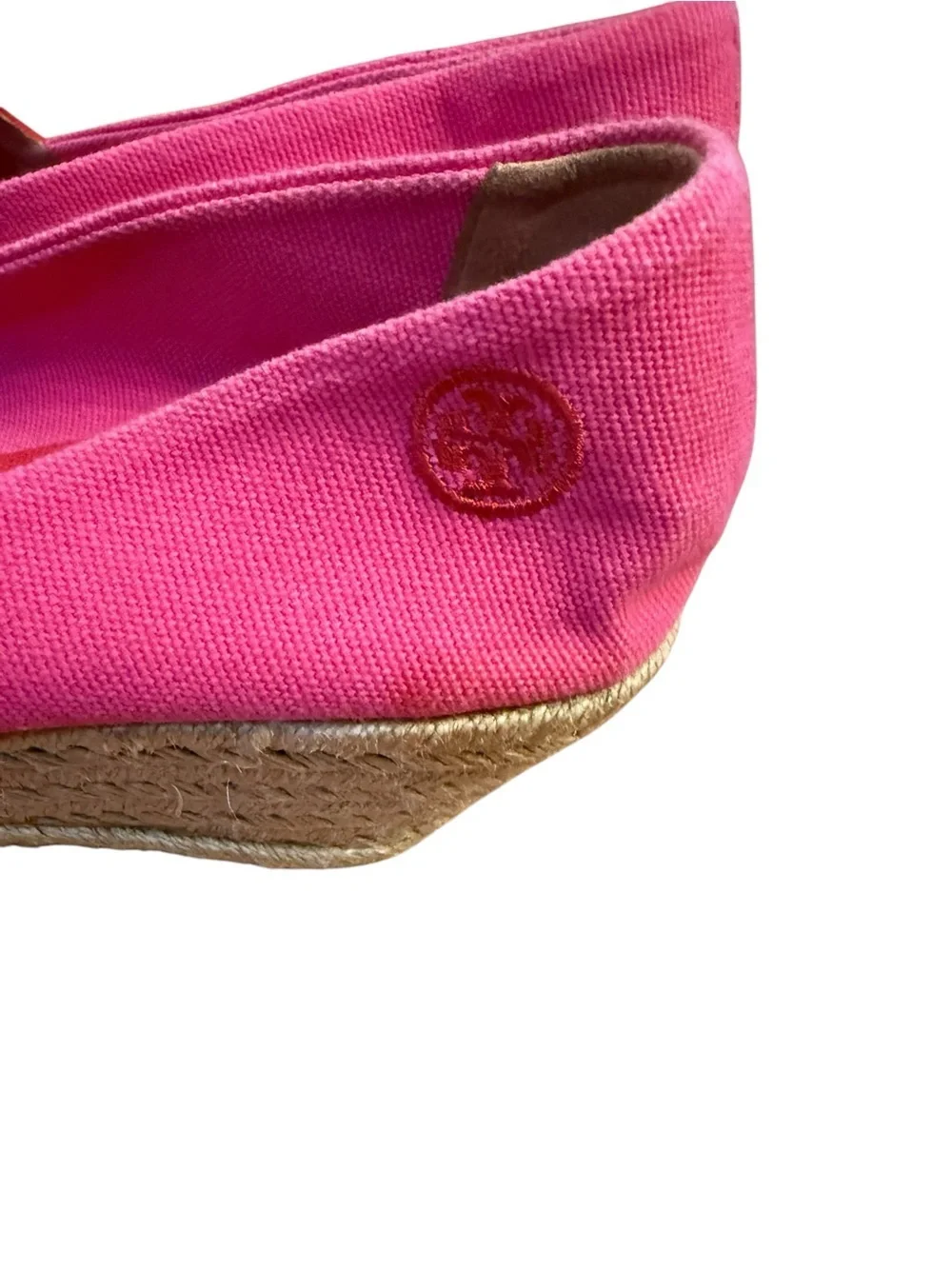 Tory Burch Women’s Pink Crisscross Open-Toe Flats